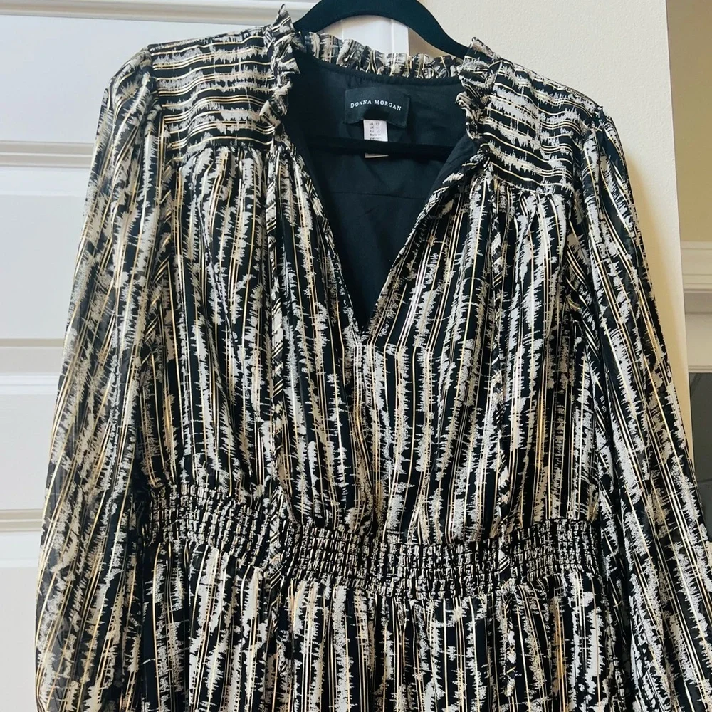 Donna Morgan Black and White Patterned Long Sleeve Dress - Picture 10 of 12